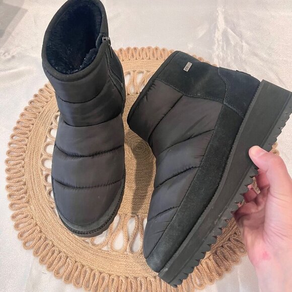 UGG Women's Ridge Mini Snow Boot Black Suede Size 8 - Picture 2 of 11